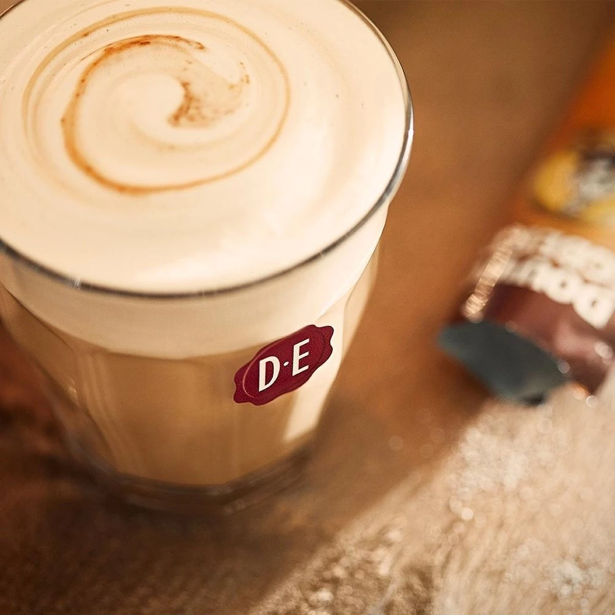 Douwe Egberts Verwenkoffie Latte Caramel Oploskoffie - 5 X 8 Zakjes - Image 4